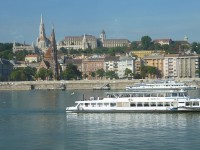  Blick über die Donau nach Buda